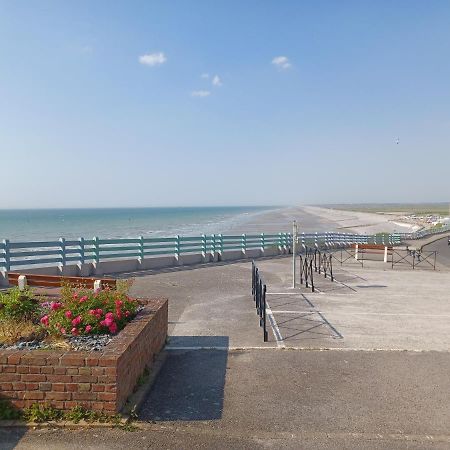A Cote De La Mer Ault Bagian luar foto