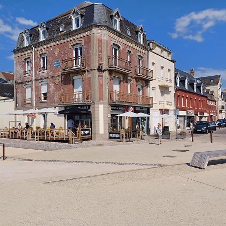 A Cote De La Mer Ault Bagian luar foto