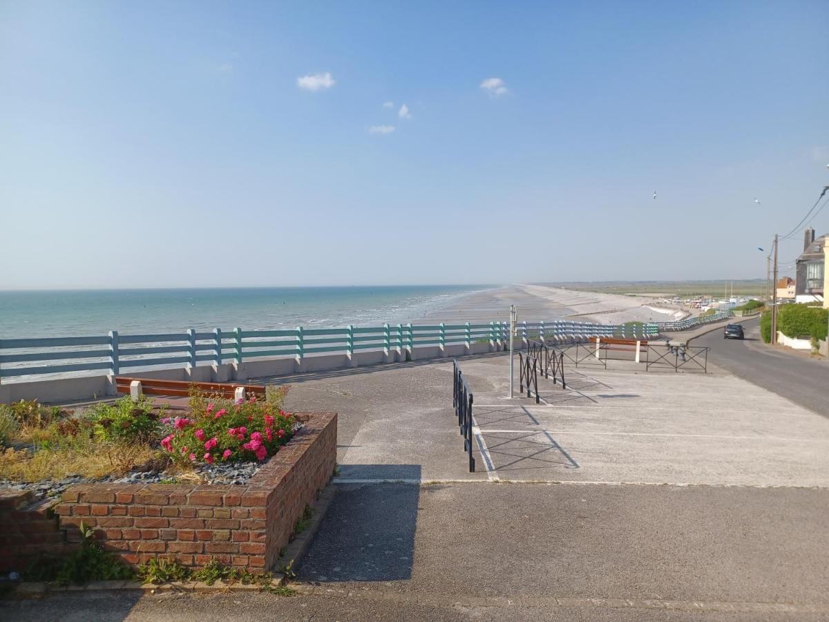 A Cote De La Mer Ault Bagian luar foto